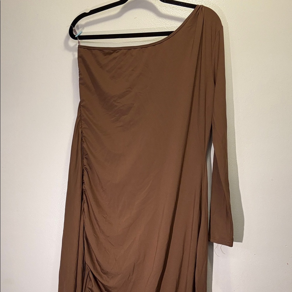 Elegant Brown One-Shoulder Dress